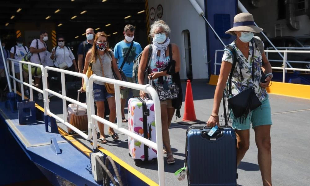 ΕΟΔΥ: Πότε κάποιος θεωρείται «κρούσμα» και πότε «επαφή»